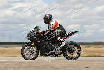 media/Apr-26-2024-TrackDaz (Fri) [[c4b677d280]]/C Group/140pm (Wheelie Bump)/